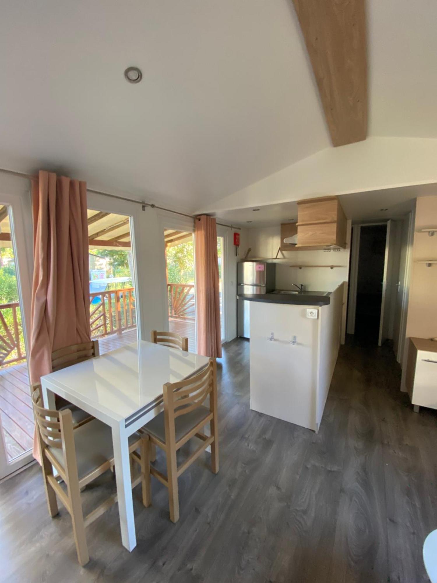 Mobhilomme La Carabasse Hotell Vias Exteriör bild